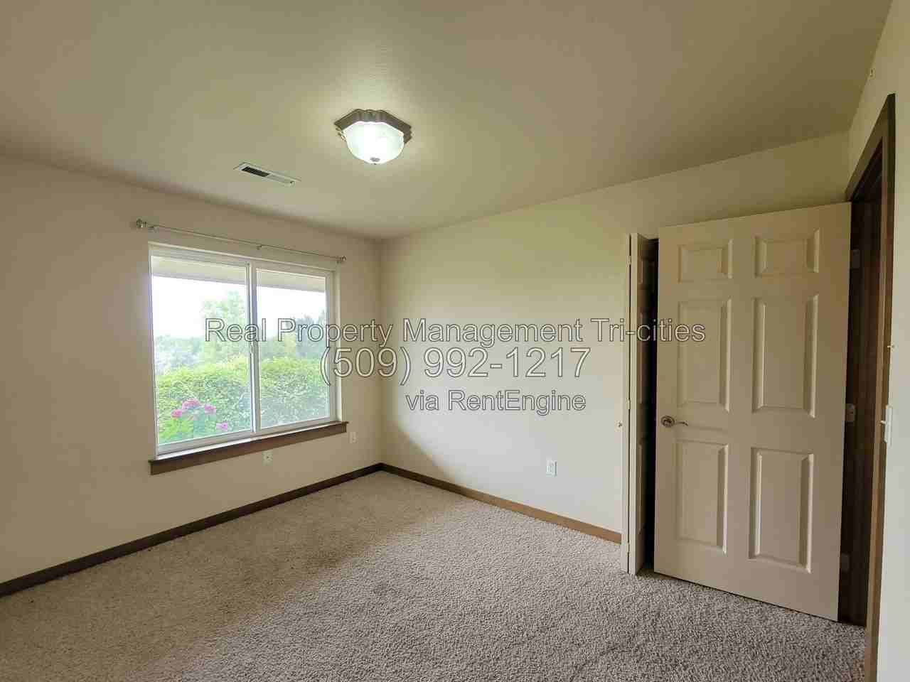 689 Tanglewood Dr #A - Photo 6 of 11