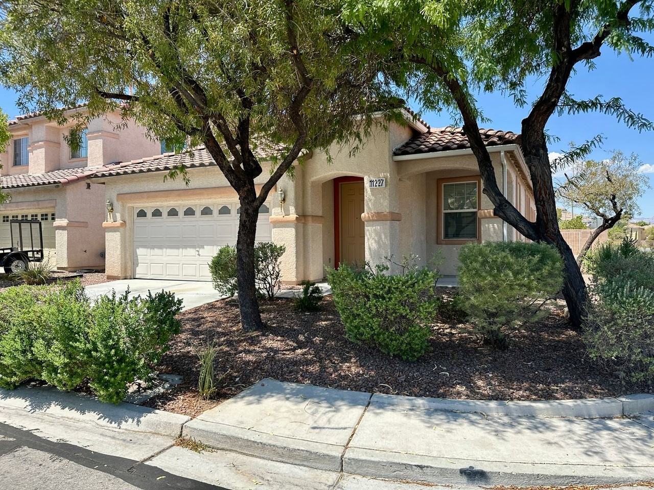 11227 Accademia Ct - Photo 2 of 23