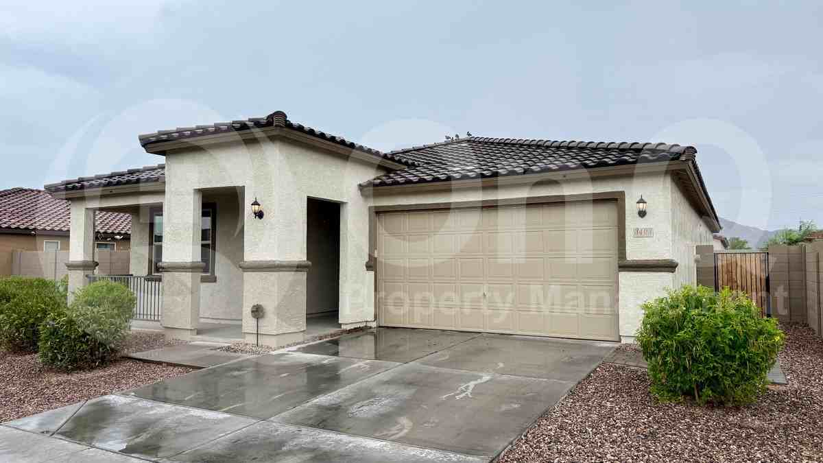 3403 W Pollack St - Photo 2 of 25