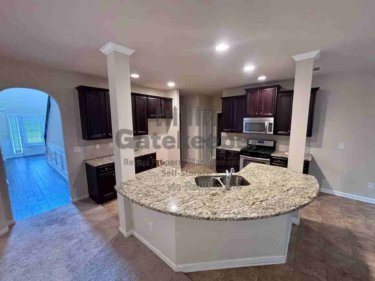 4743 Chickadee Ln - Photo 7 of 26