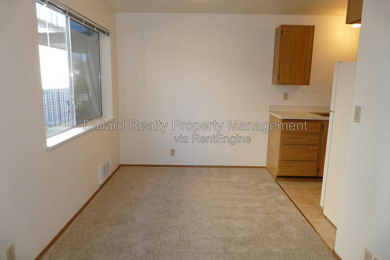 3232 21st Ave W #103 - Photo 6 of 11