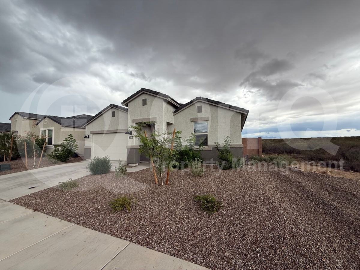 12152 E Morris Carson Dr - Photo 2 of 34