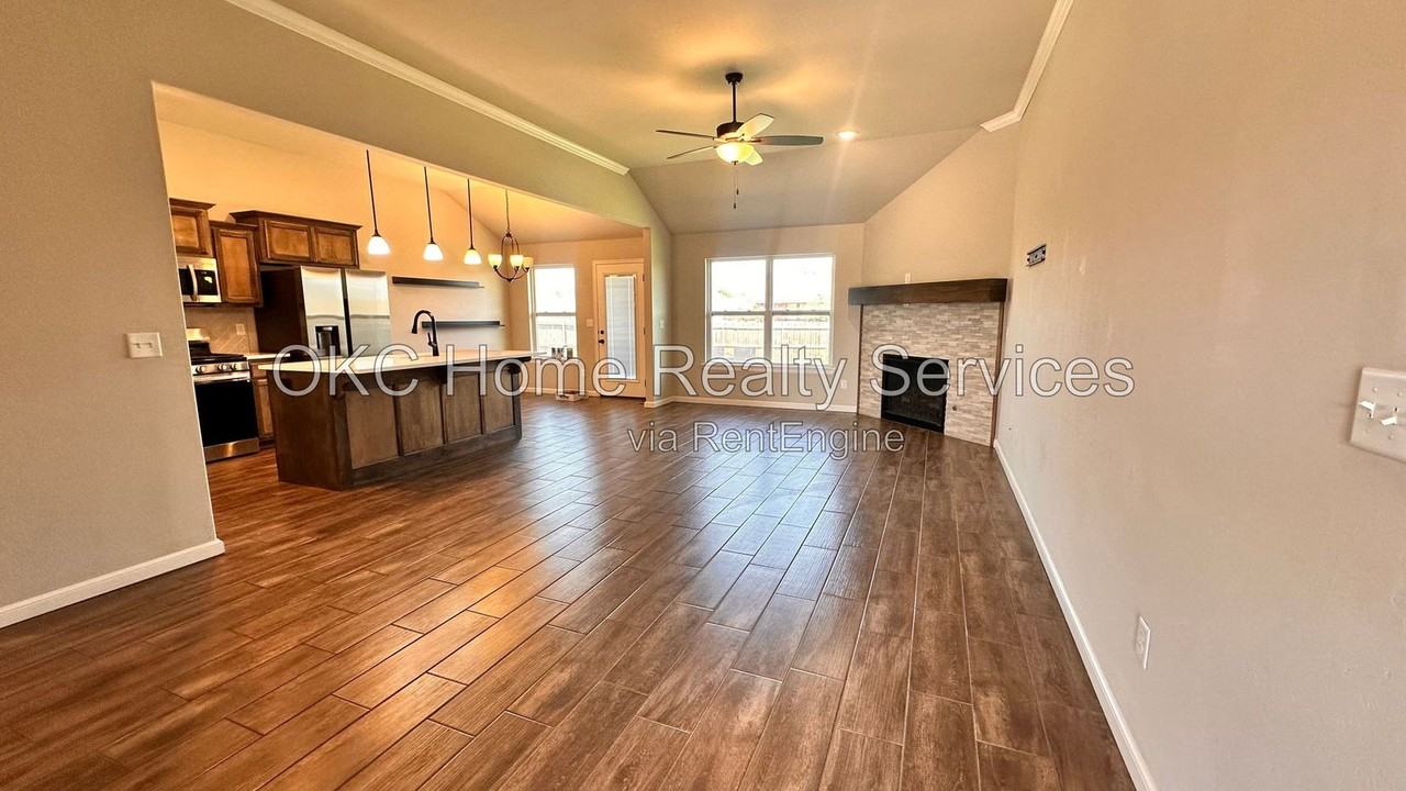 7724 Windstone Dr - Photo 2 of 31