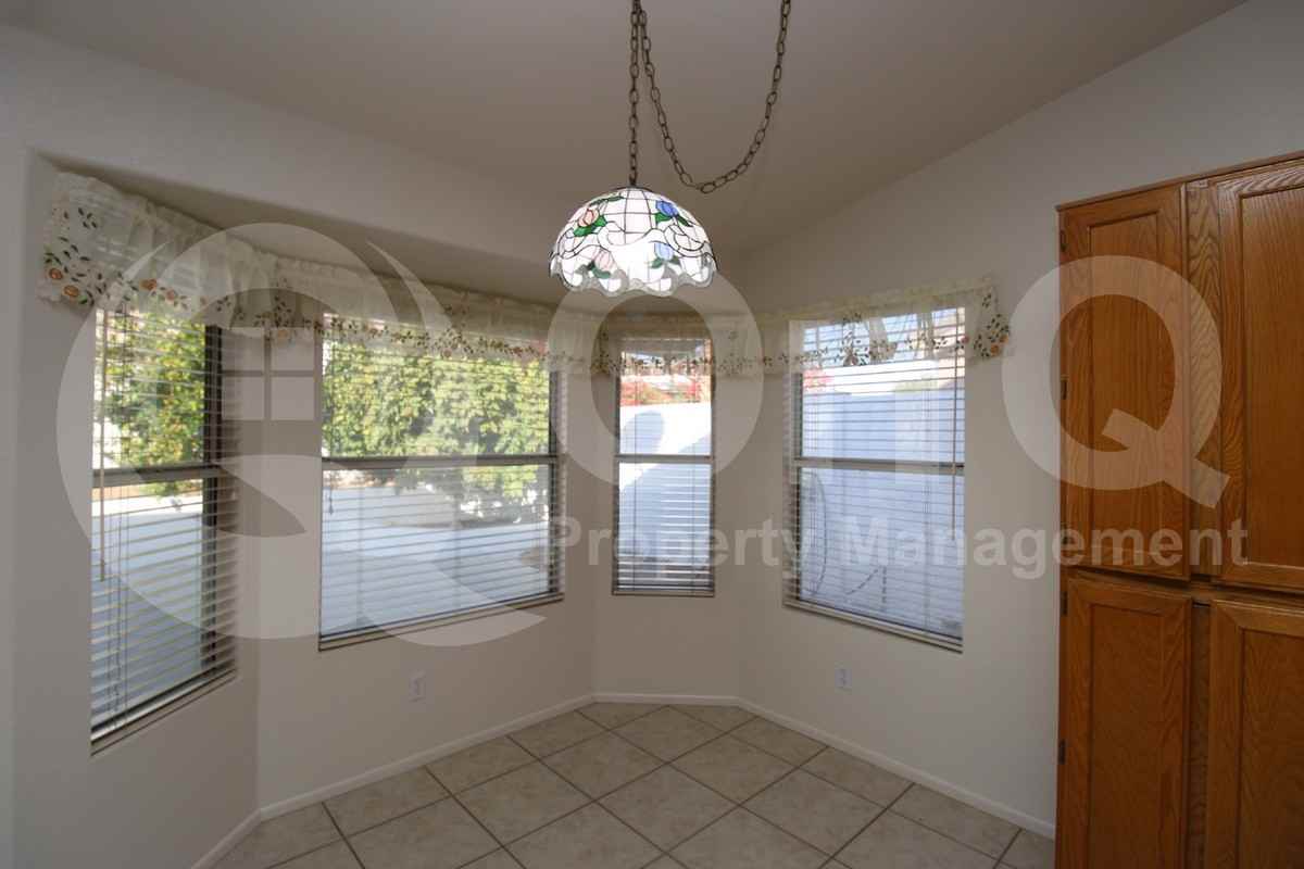 4522 E Muriel Dr - Photo 6 of 19