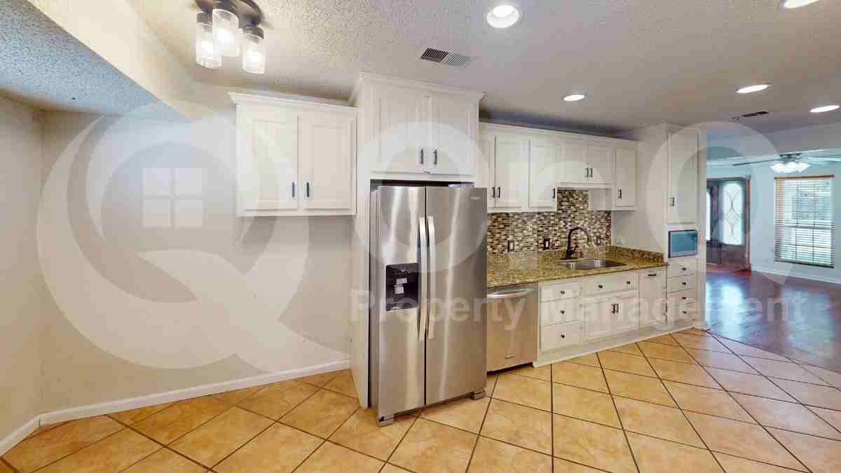 2501 Yucca Ave - Photo 5 of 20