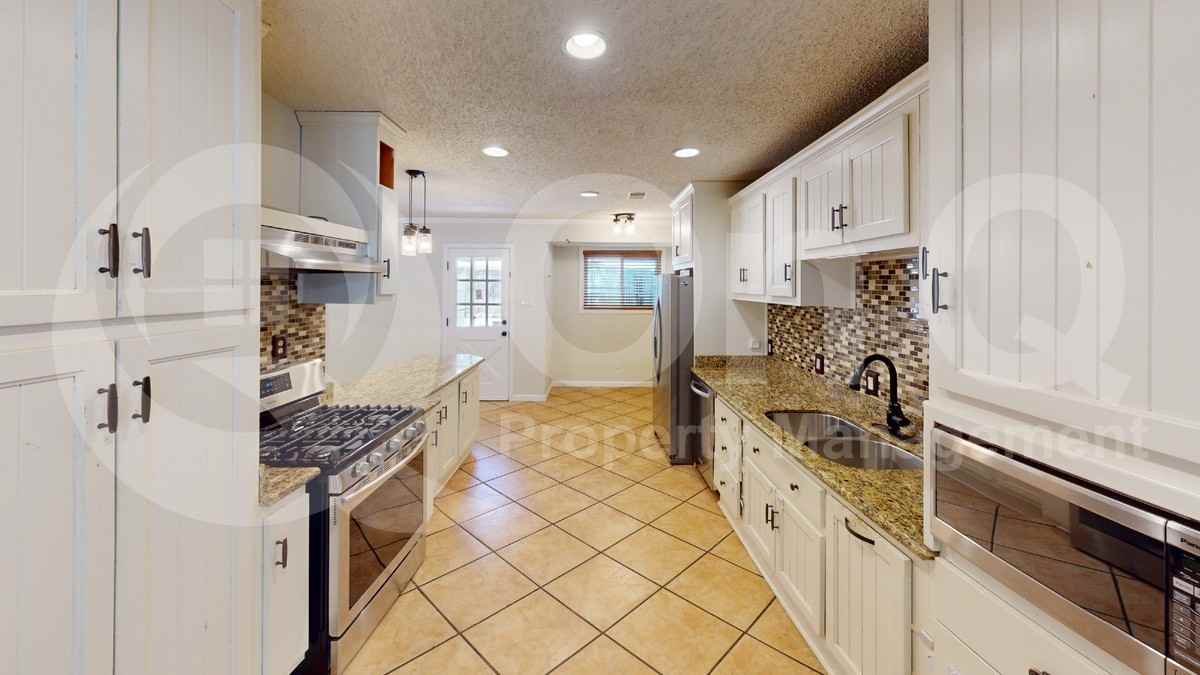 2501 Yucca Ave - Photo 6 of 20