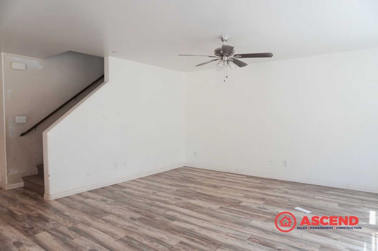 6907 Englefield Dr - Photo 2 of 7