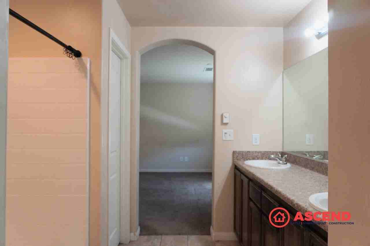 6907 Englefield Dr - Photo 6 of 7