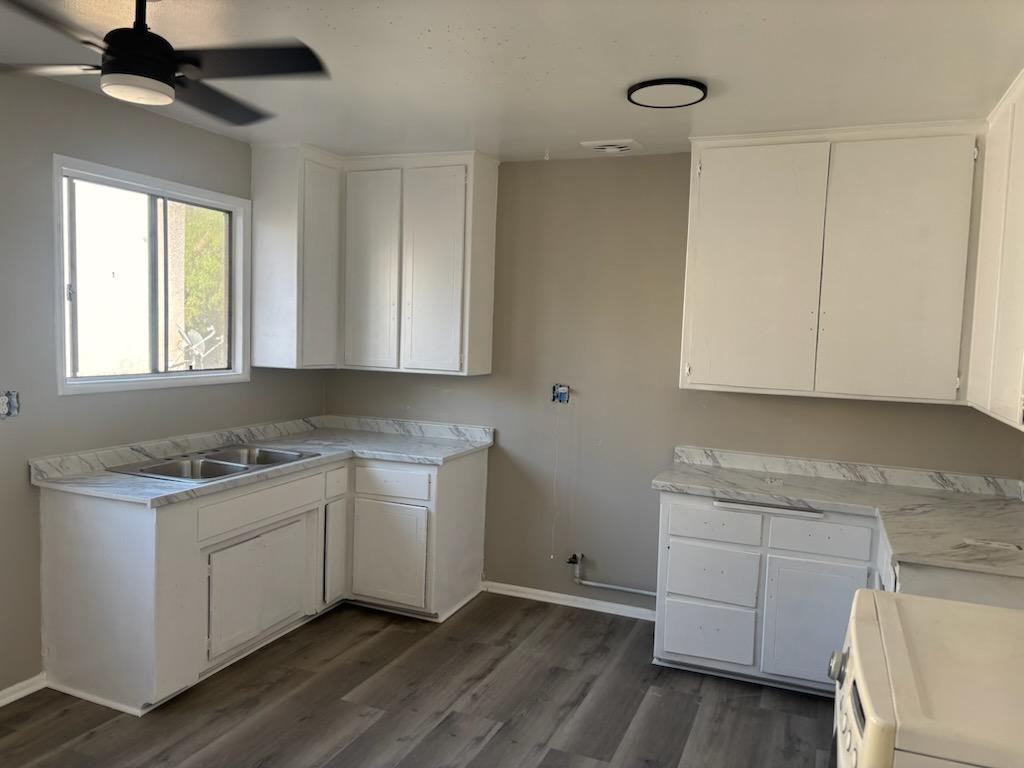 636 Hardin Dr #4 - Photo 2 of 22