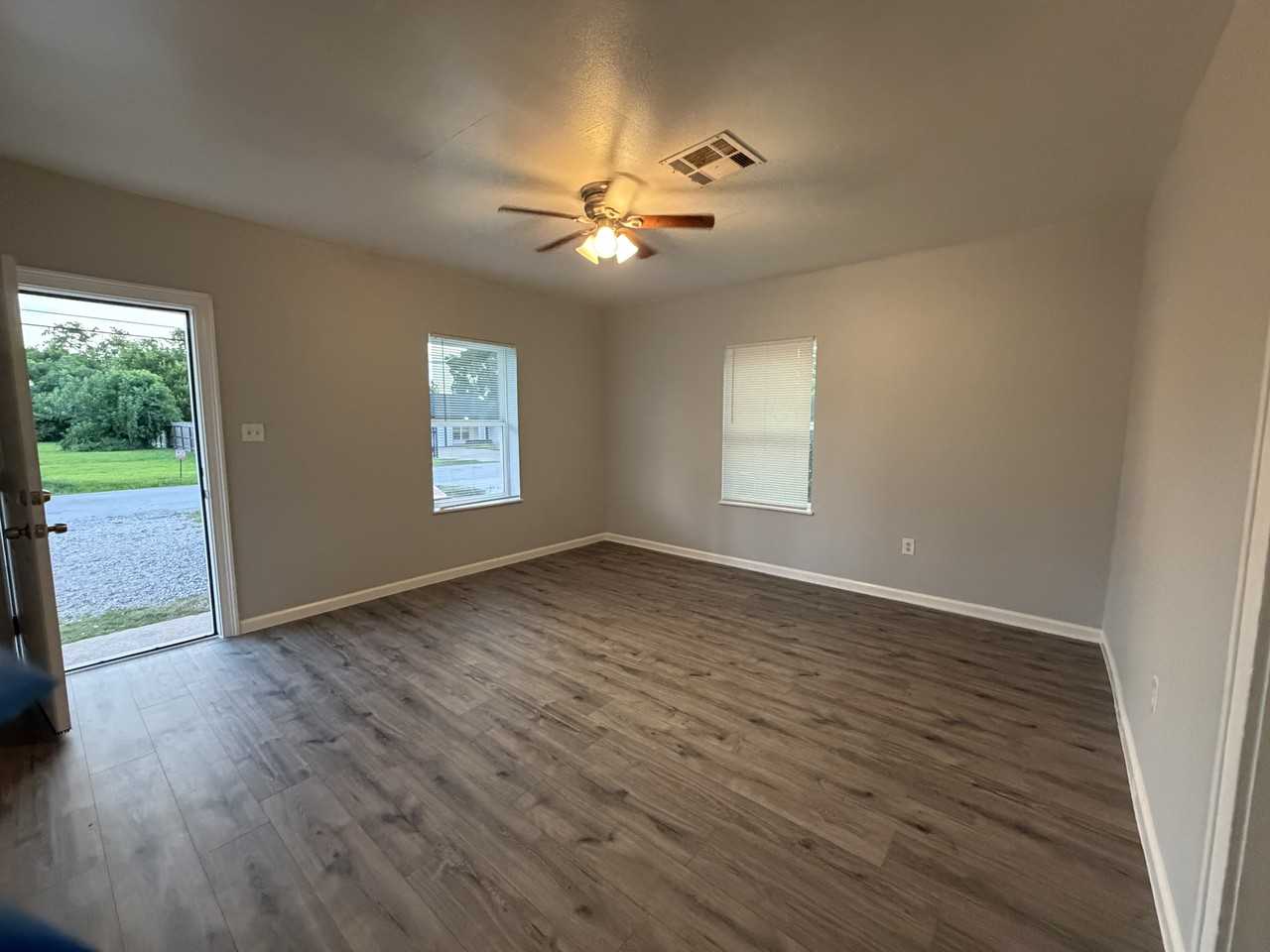 3406 Memel St #NA - Photo 3 of 17