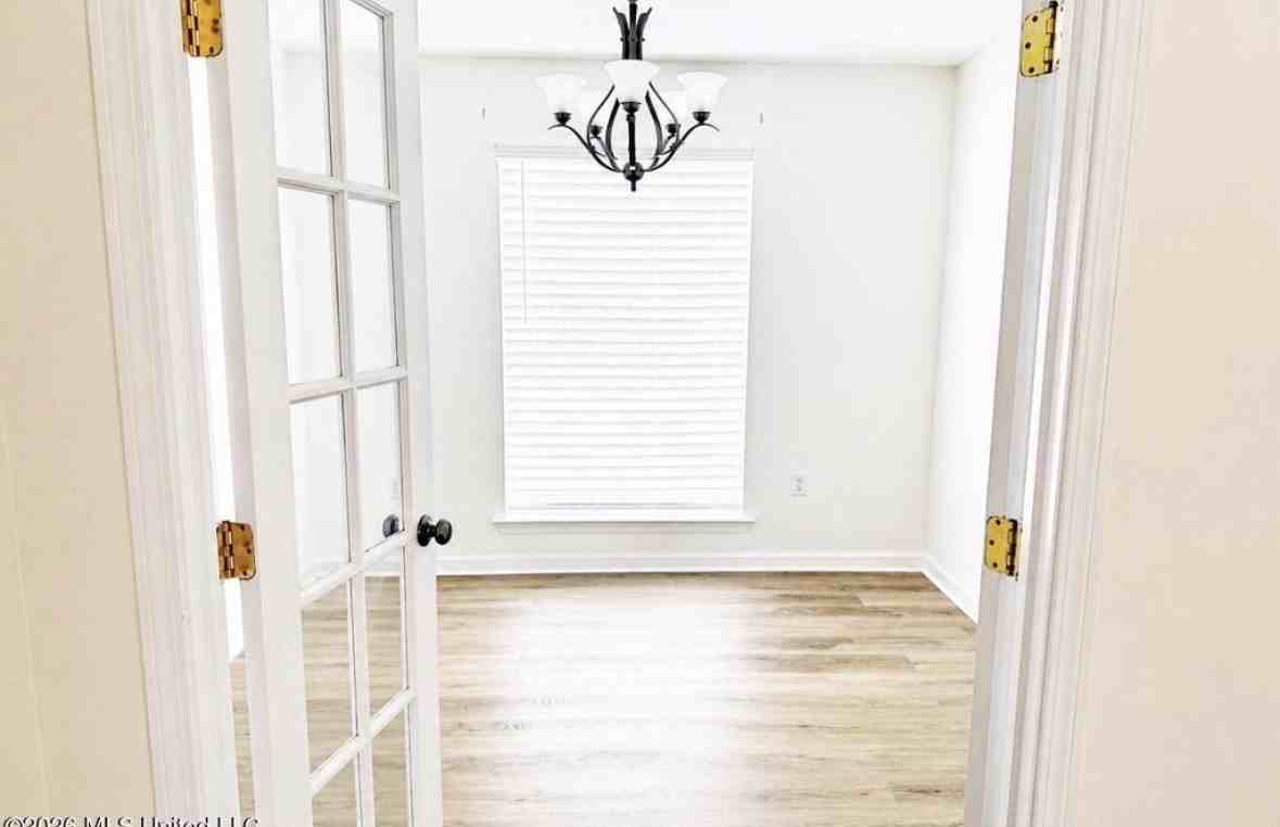 14191 Oak View Cir #NA - Photo 4 of 13