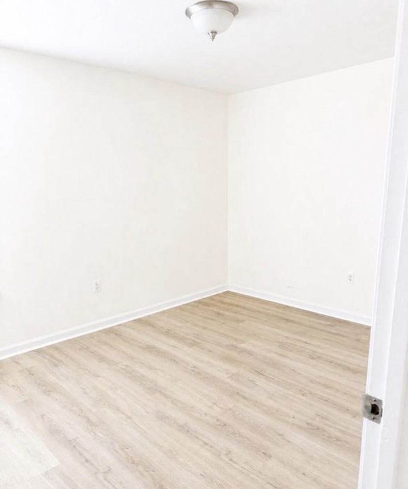 14191 Oak View Cir #NA - Photo 6 of 13
