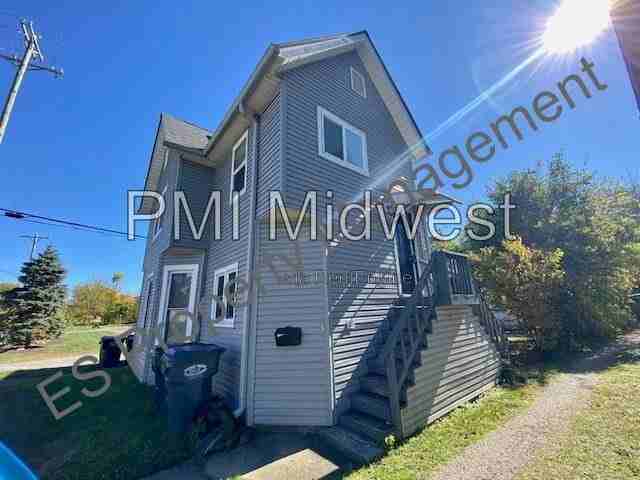 447 E Jefferson St #3 - Photo 2 of 24