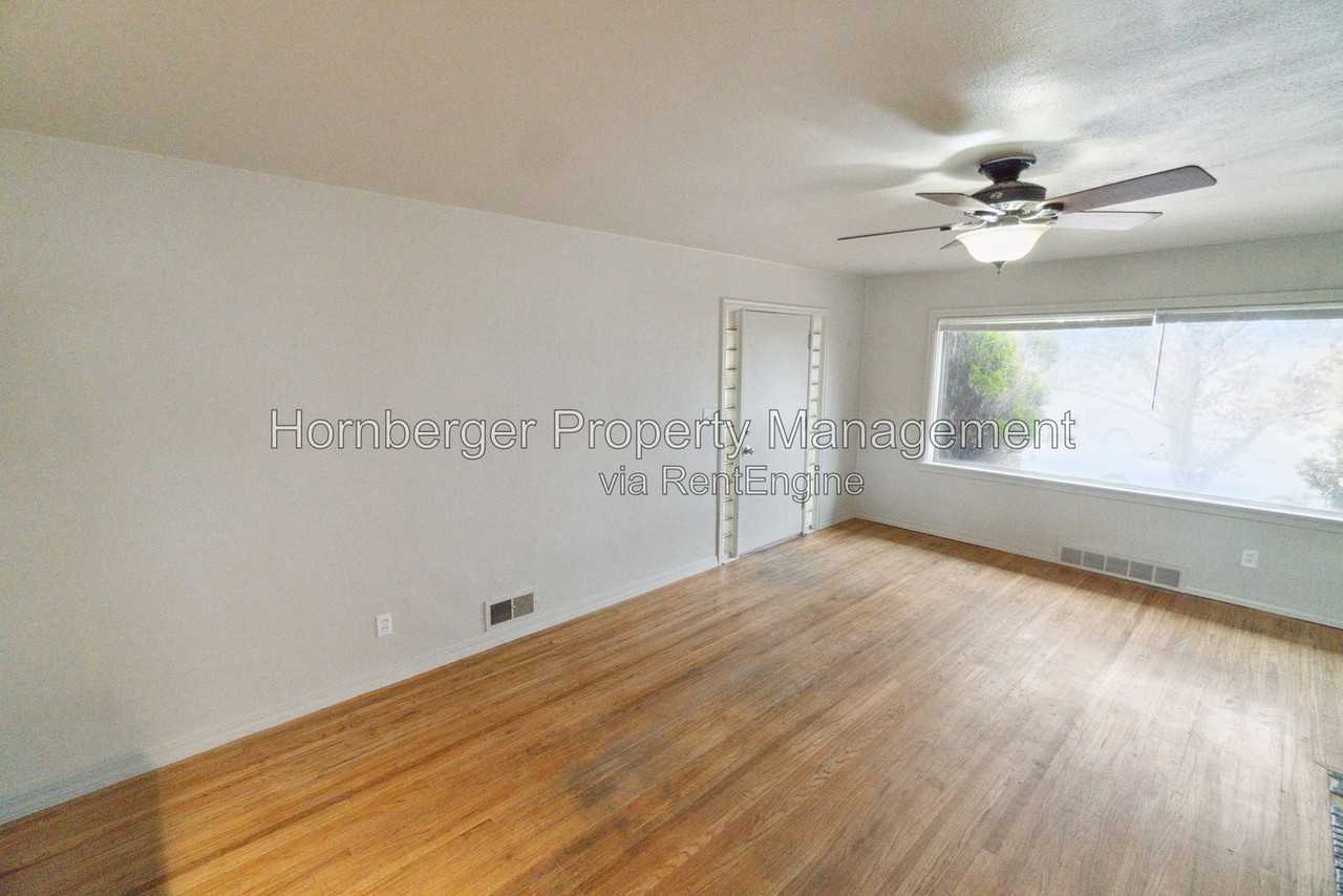 11 E Rich Ave #1 - Photo 3 of 24