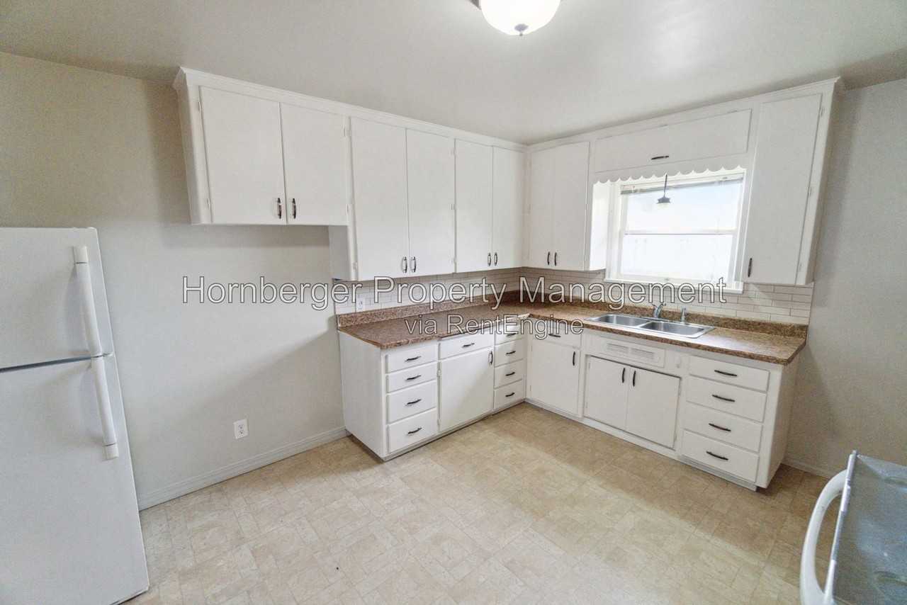 11 E Rich Ave #1 - Photo 5 of 24
