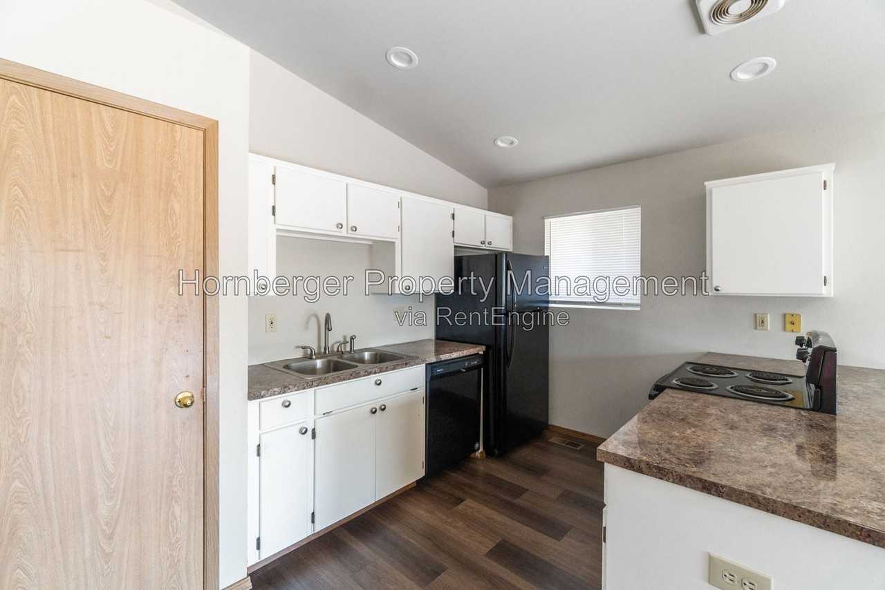 1501 N Regal St #1501 - Photo 2 of 18