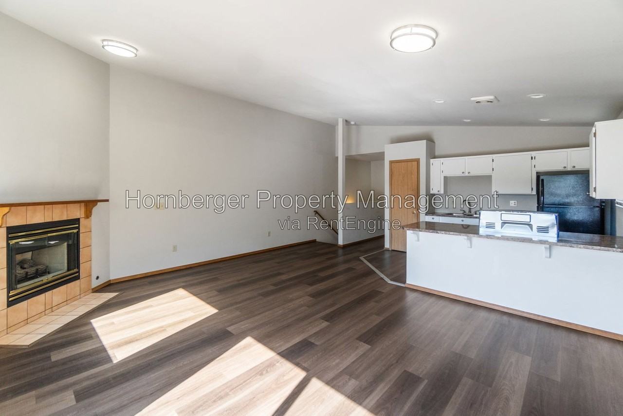 1501 N Regal St #1501 - Photo 4 of 18