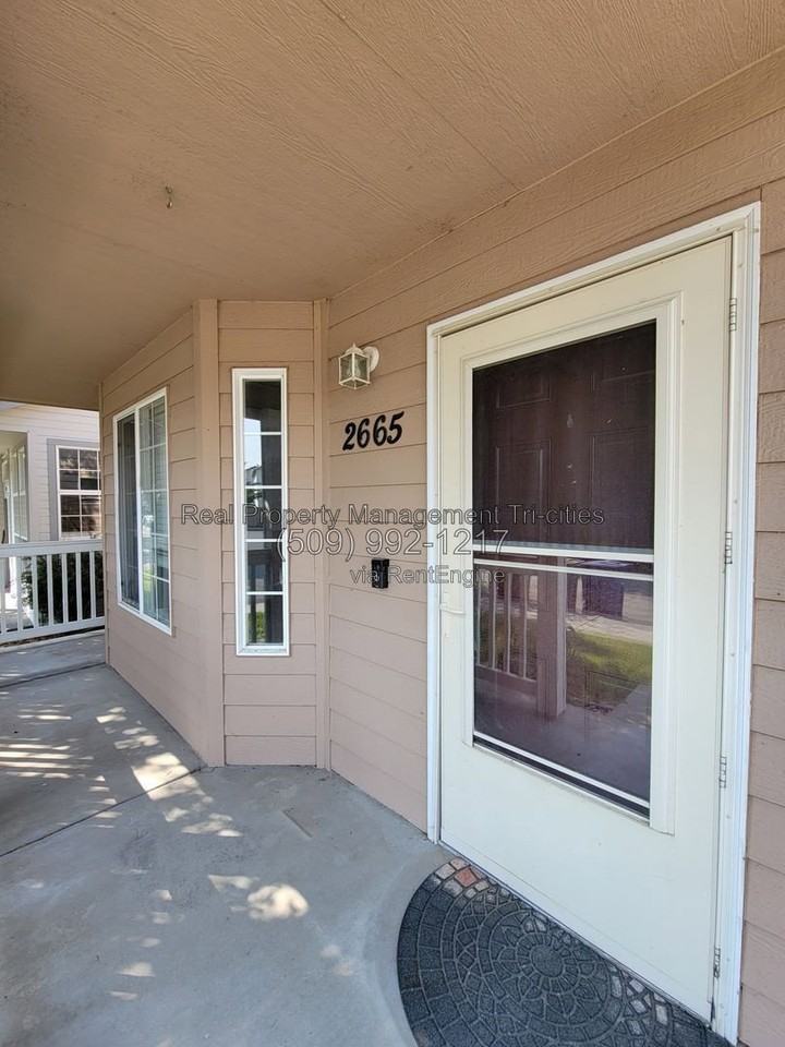 2665 Dornoch Pl - Photo 2 of 17