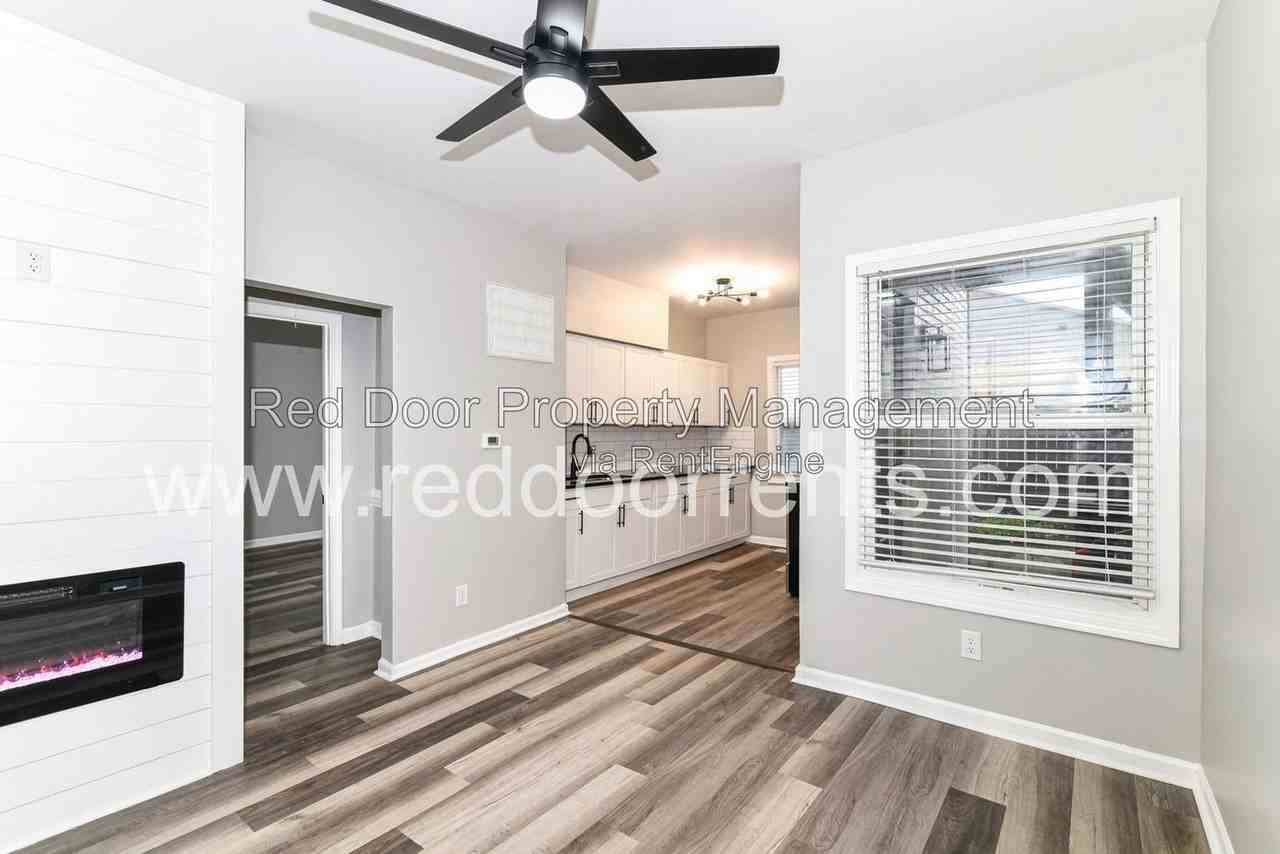 1329 E Market St #2 - Photo 6 of 22