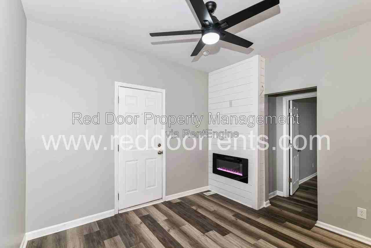 1329 E Market St #2 - Photo 7 of 22
