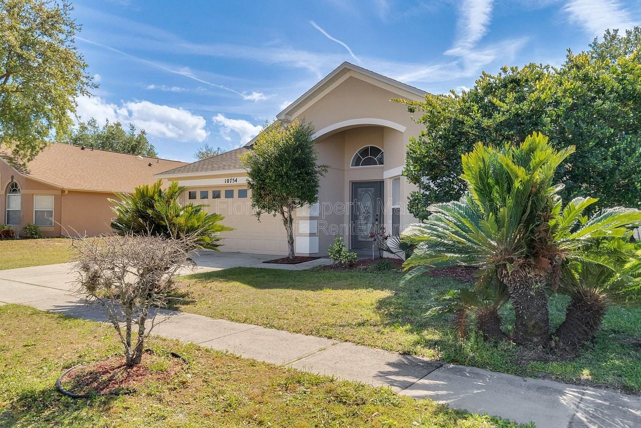 10754 Flycast Cir - Photo 2 of 23