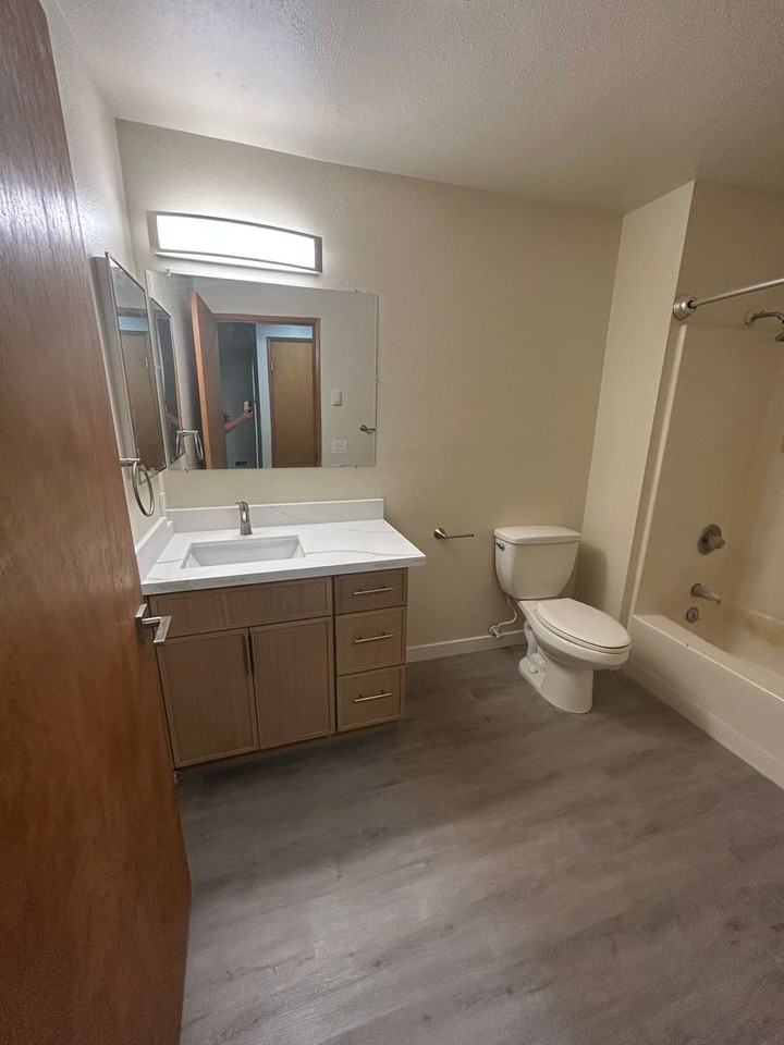 Twin Cedars Apartments - Photo 4 of 45