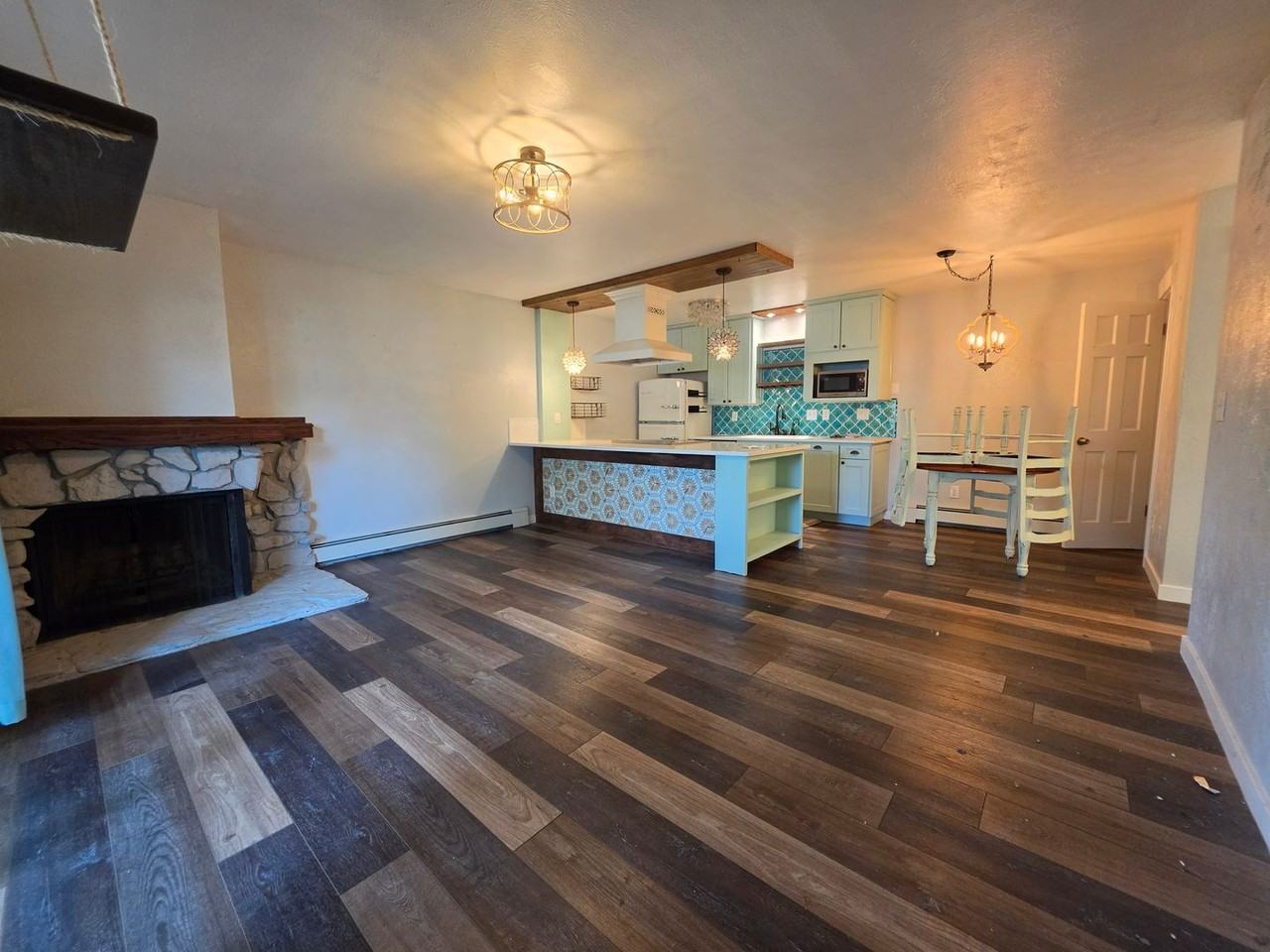 665 Manhattan Dr #1 - Photo 3 of 18