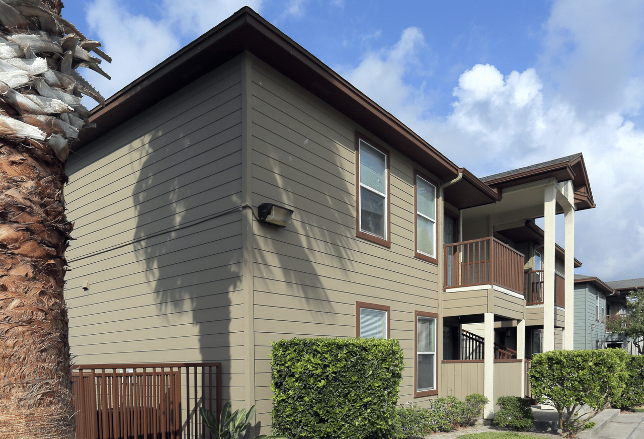 Cimarron Court Apartments - Photo 3 of 14