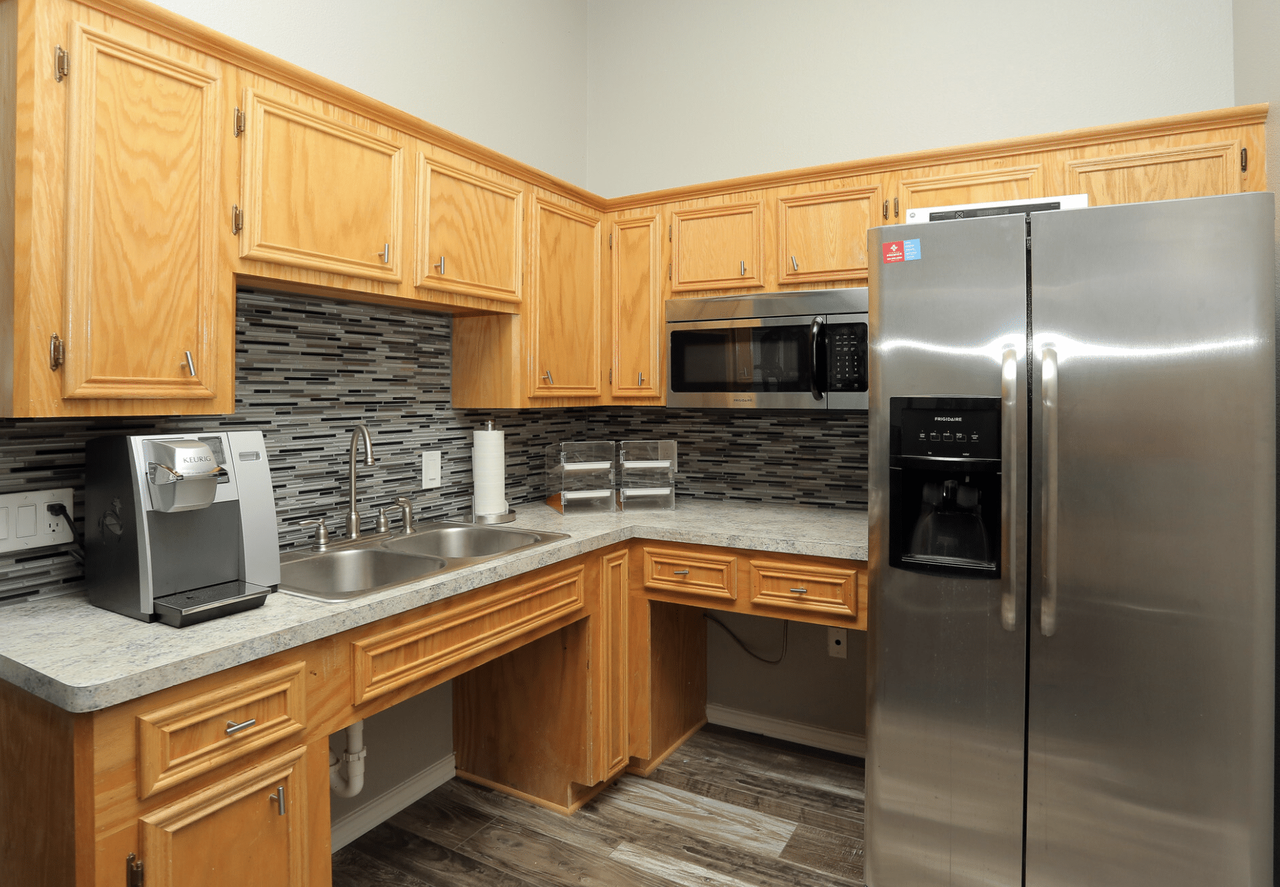 Cimarron Court Apartments - Photo 4 of 14