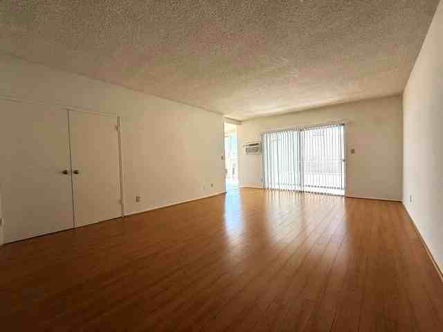 11940 Dorothy Street, - Photo 5 of 50
