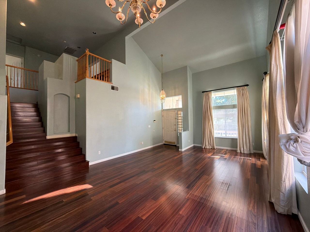 709 Black Oak Way - Photo 6 of 30
