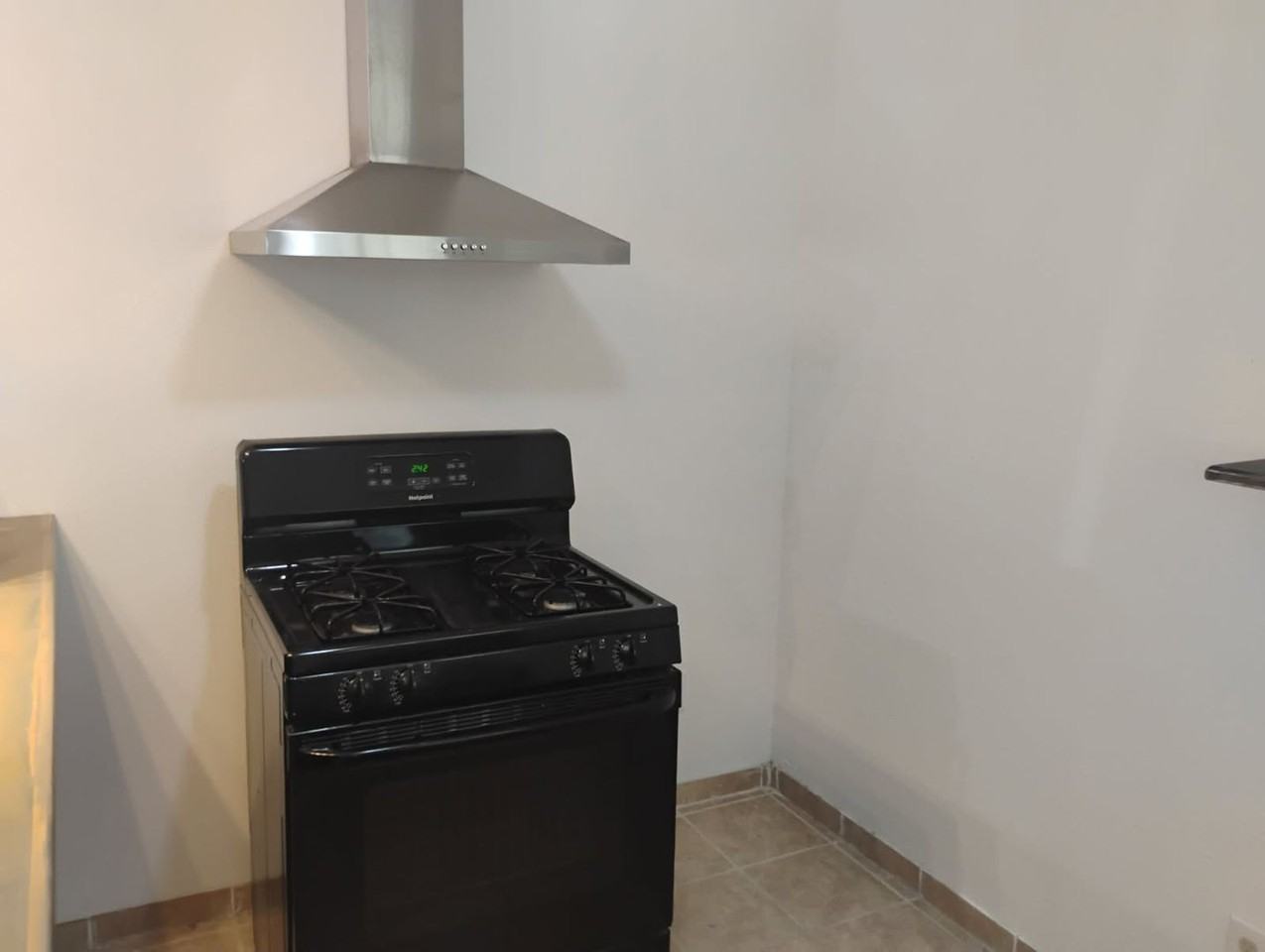 106 104, 106 & 106 1/2 Fishering Dr. - Photo 4 of 14