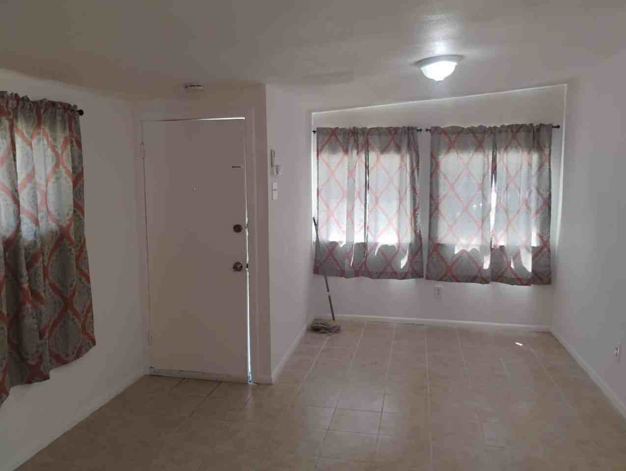 106 104, 106 & 106 1/2 Fishering Dr. - Photo 6 of 14
