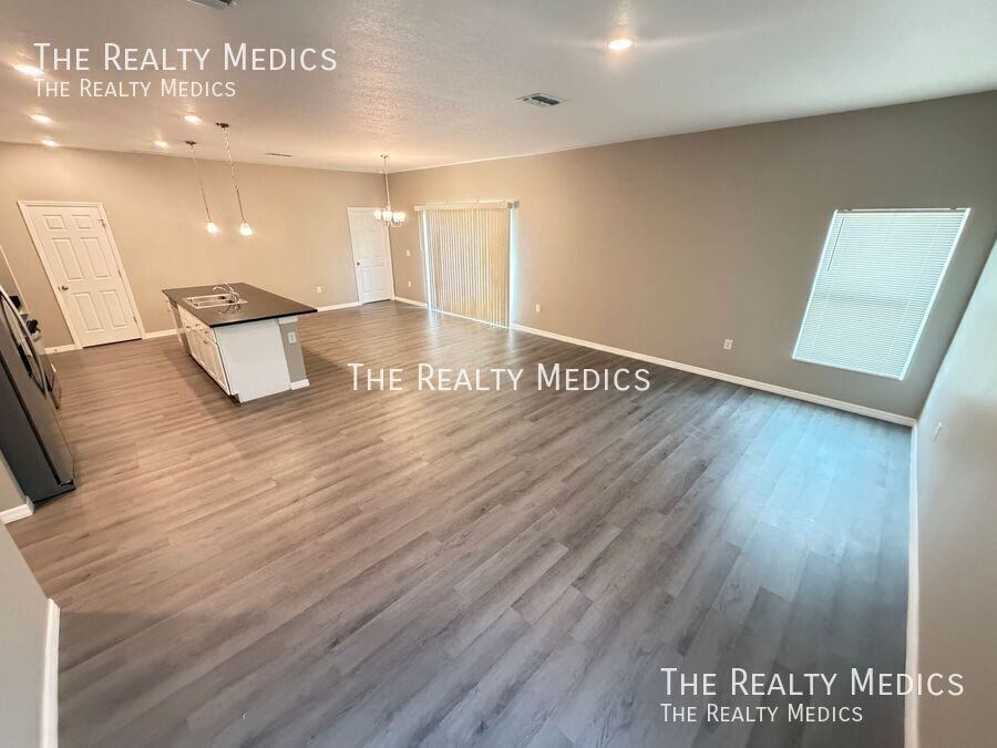 1611 Fannin Ave Nw - Photo 5 of 27