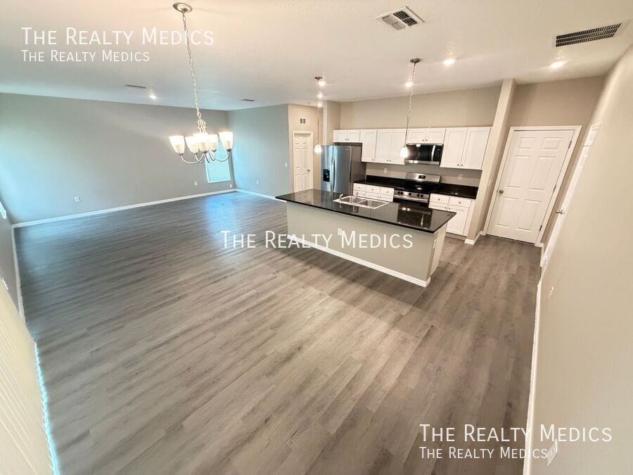 1611 Fannin Ave Nw - Photo 7 of 27