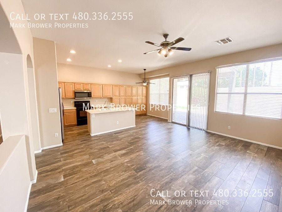 3918 E Juanita Ave - Photo 4 of 28