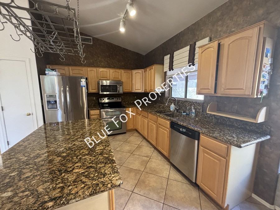 9511 E Briana Ln - Photo 2 of 26