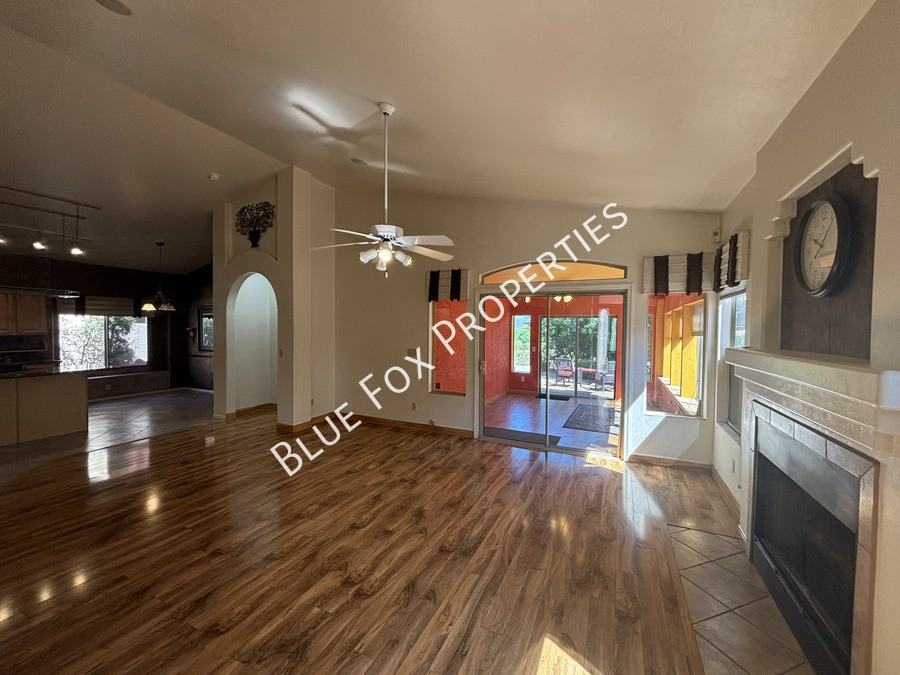 9511 E Briana Ln - Photo 4 of 26