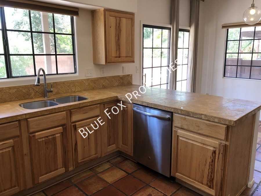 759 W Clear Creek Way - Photo 4 of 29