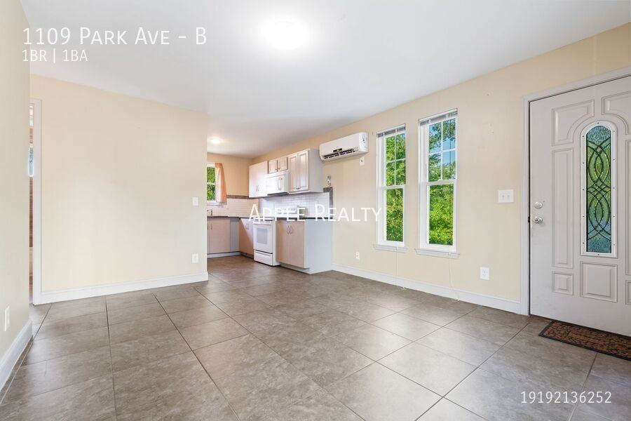 1109 Park Ave #B - Photo 3 of 11