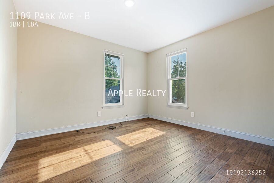 1109 Park Ave #B - Photo 6 of 11