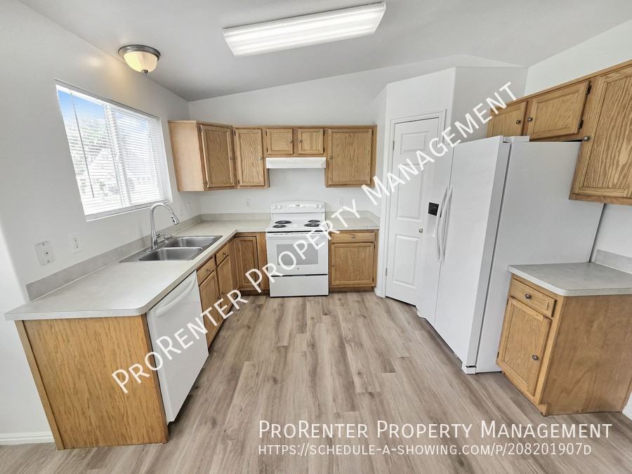 4409 S 900 W - Photo 7 of 25