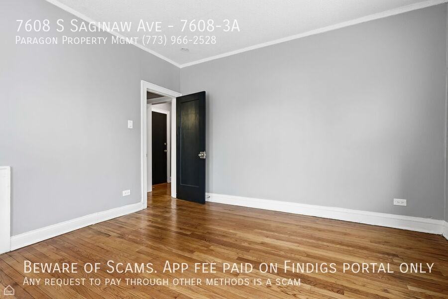 7608 S Saginaw Ave #7608-3A - Photo 4 of 14