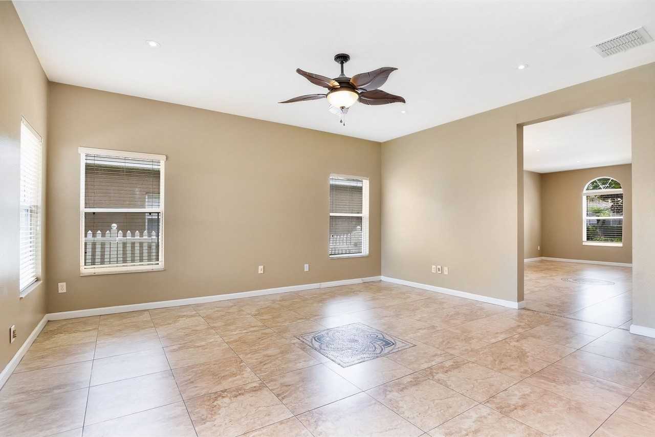 10706 Cypress Trail Dr - Photo 5 of 24
