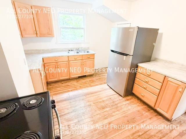 519 E 103rd St - Photo 2 of 24