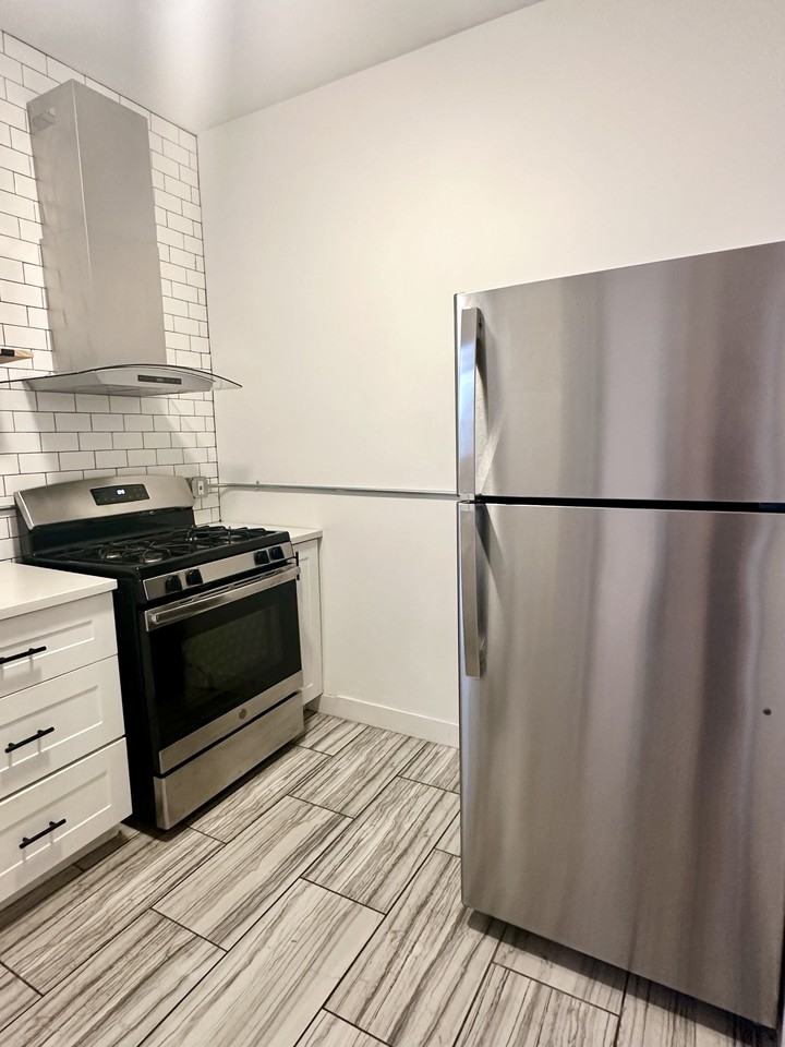 2545 Champa St #3 - Photo 5 of 32
