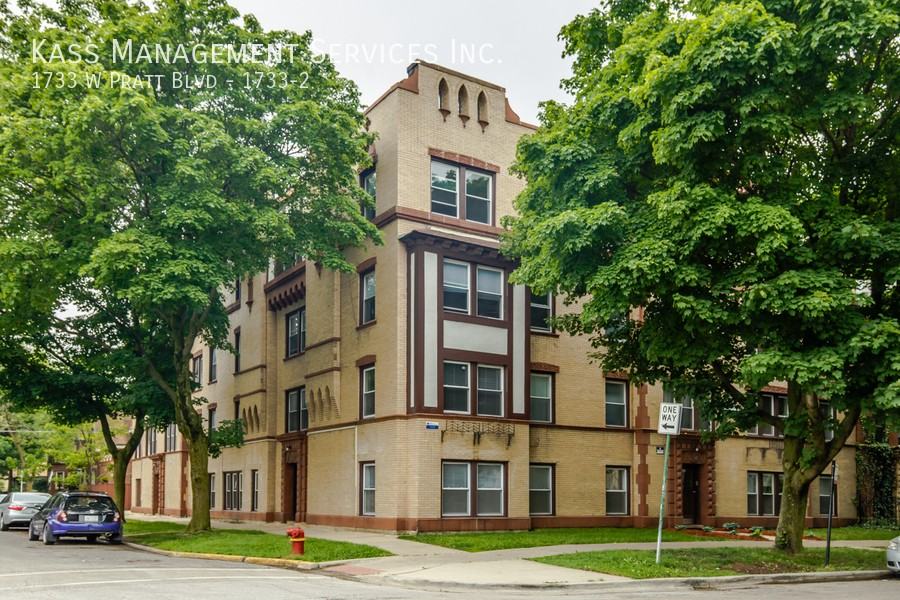 1733 W Pratt Blvd #1733-2 - Photo 6 of 6