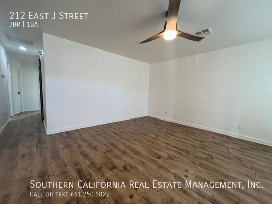 212 E J St - Photo 3 of 22