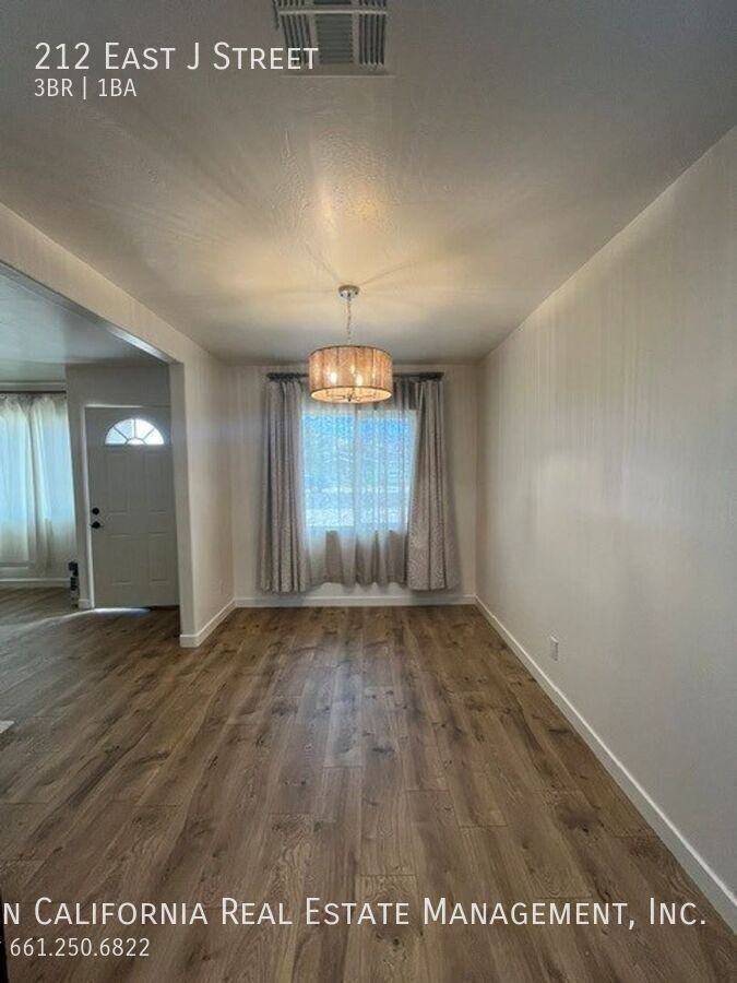 212 E J St - Photo 6 of 22