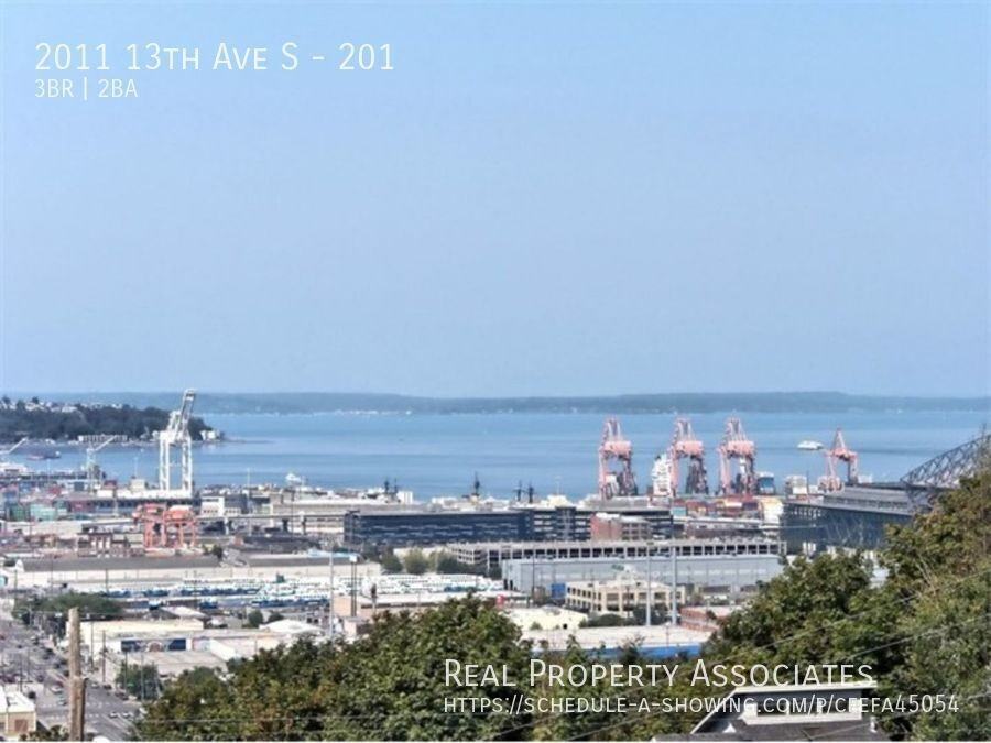2011 13th Ave S #201 - Photo 2 of 16